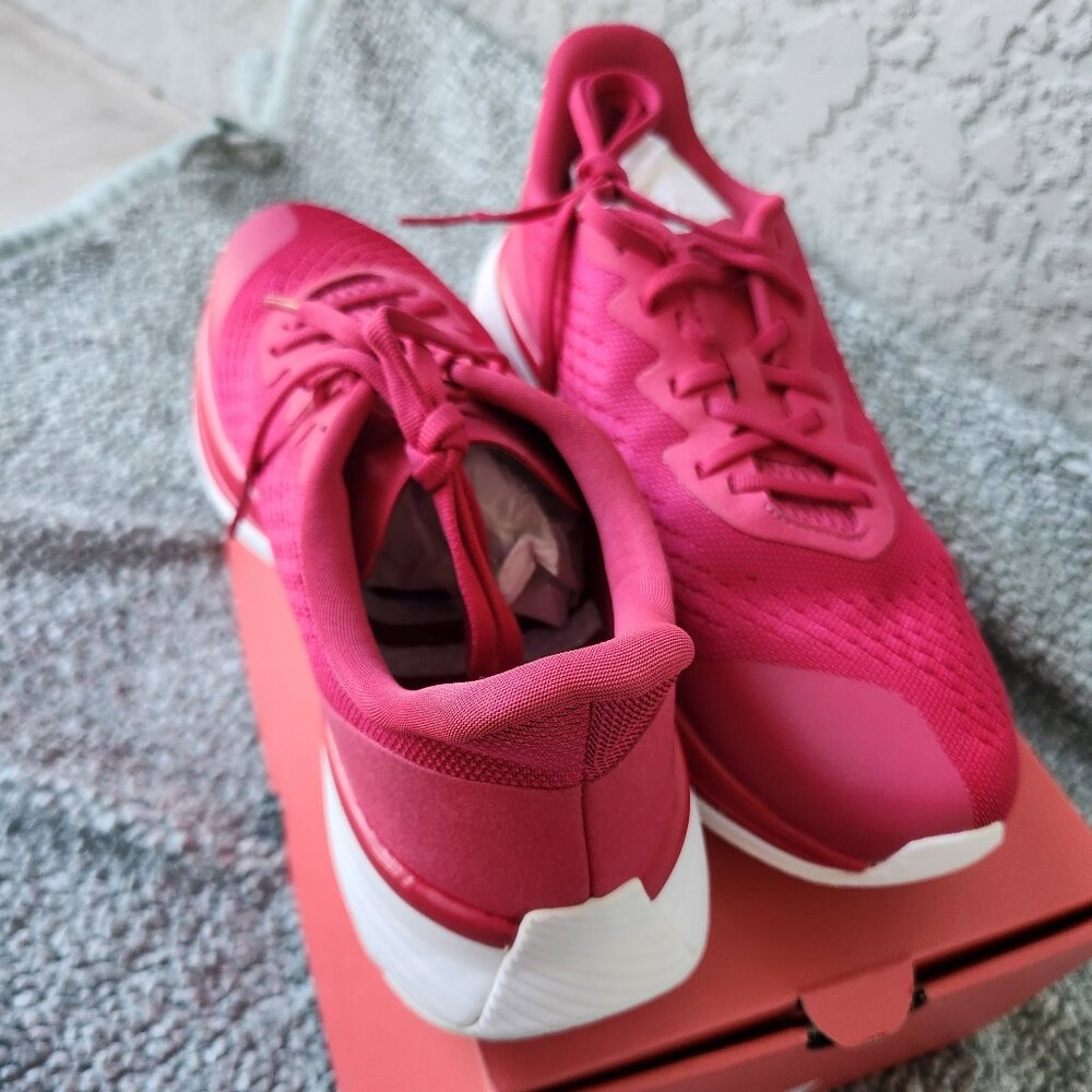 Lane Eight Women’s Relay Trainer Shoes Size 9 Unisex Hibiscus Sneakers Athletic